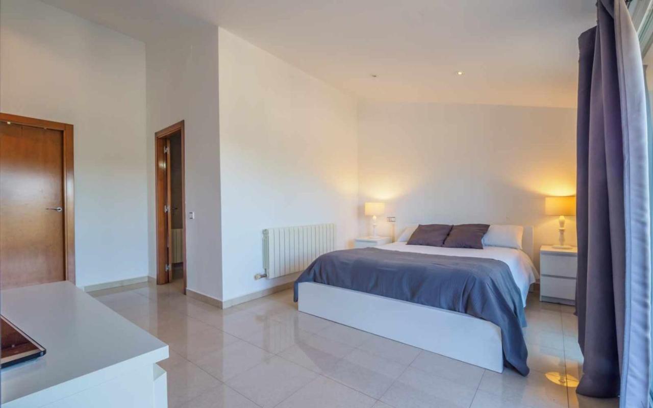 Mas Mestre Con Una Capacidad De 6 A 8 Huespedes Cerca De Sitges Olivella エクステリア 写真