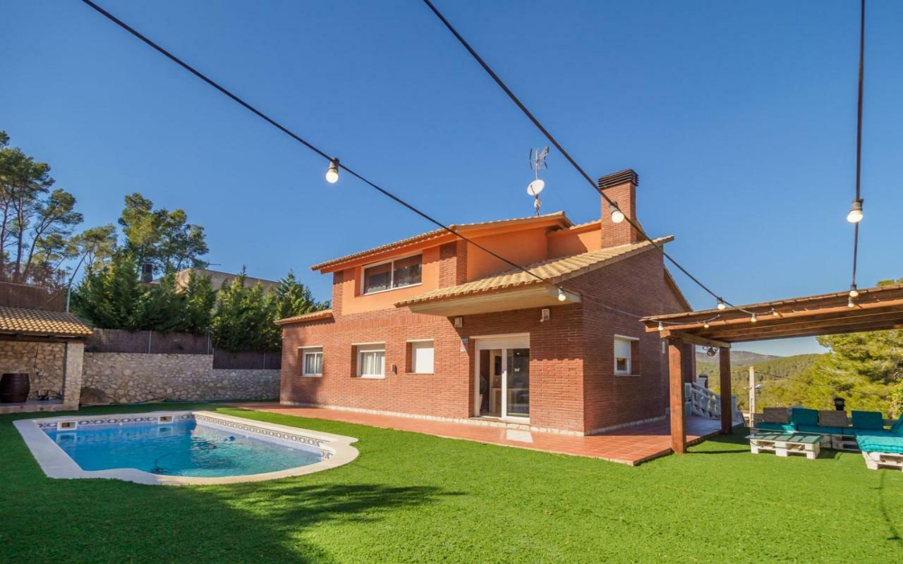 Mas Mestre Con Una Capacidad De 6 A 8 Huespedes Cerca De Sitges Olivella エクステリア 写真