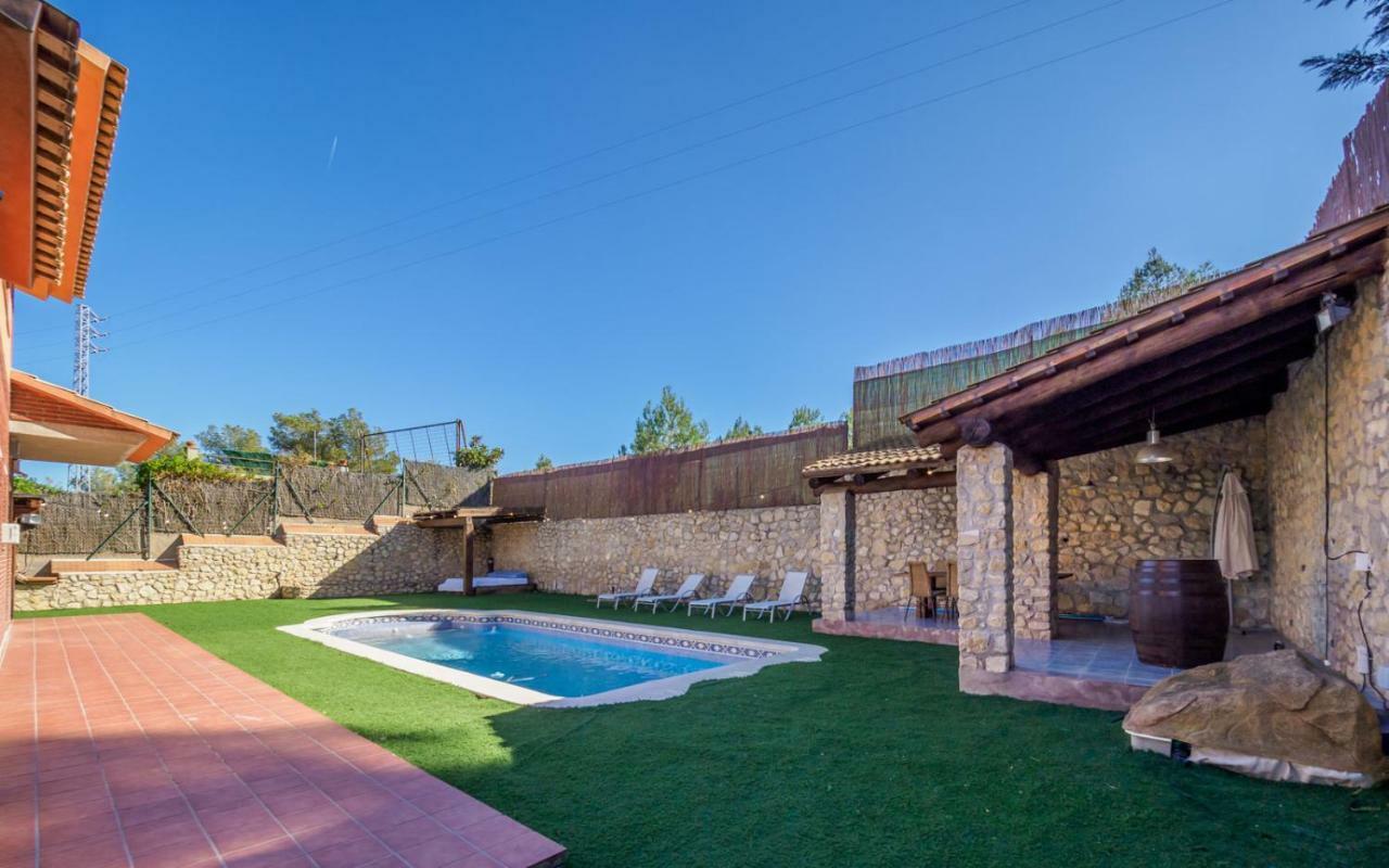 Mas Mestre Con Una Capacidad De 6 A 8 Huespedes Cerca De Sitges Olivella エクステリア 写真